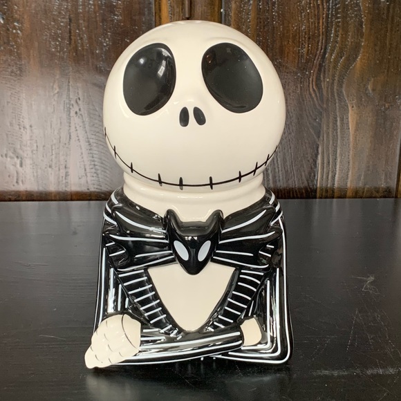 Disney Holiday Jack Skellington Cookie Jar Ceramic Canister Disney